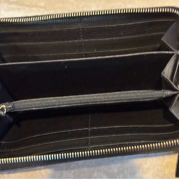 Gucci leather zip around continental wallet - Picture 10 of 13